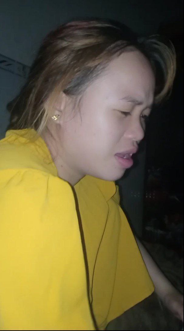 Nữ trưởng phòng thèm cặc gọi nhân viên lên phòng đóng gạch