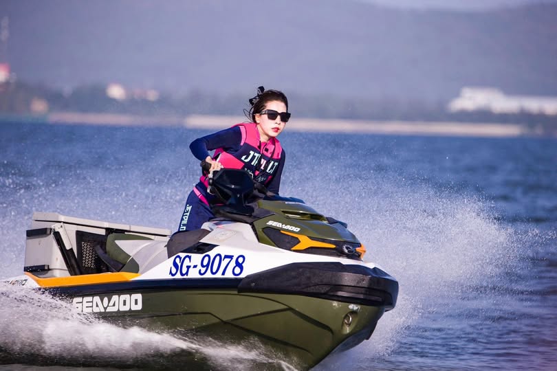 Phim AV nội địa Jingdong Films JD039 Bố ơi, cảm ơn bố đã nhận nuôi con